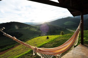 Standard Chalet, Mountain View | View from room - Pousada Capim Limão (Monteiro Lobato)