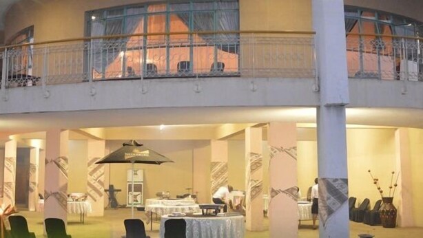 منطقة خارجية لإقامة الولائم والاحتفالات