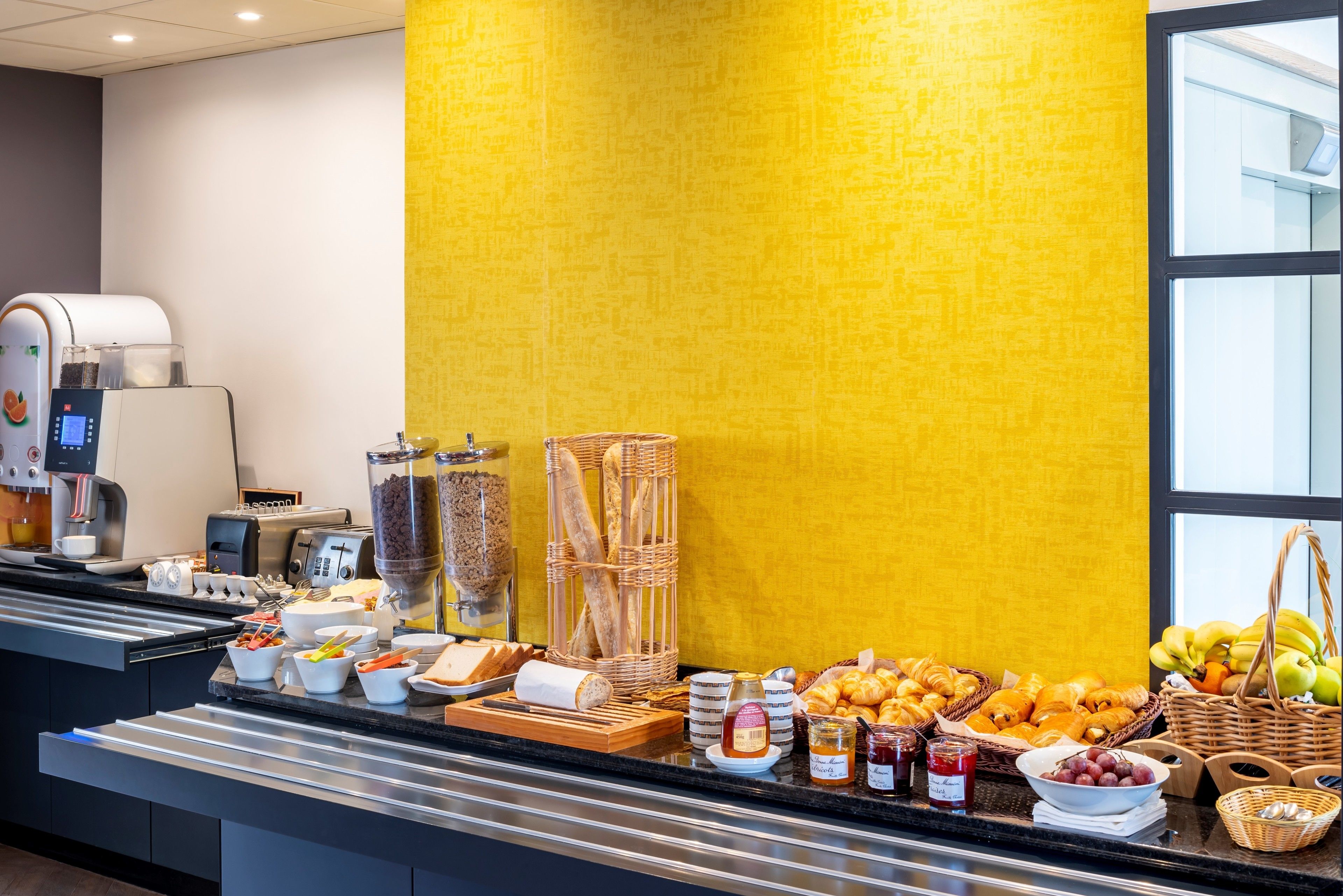 daily buffet breakfast (eur 16.00 per person)