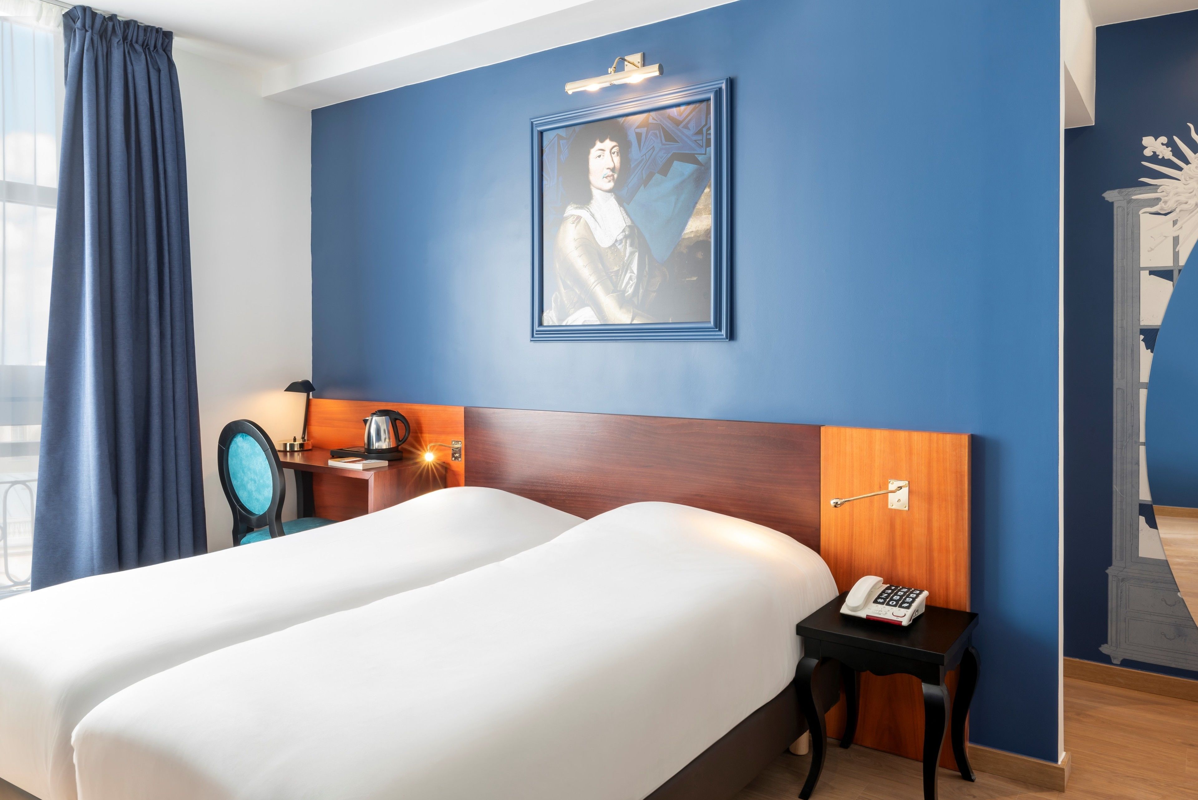 superior twin room, 2 single beds | pillow-top beds, minibar, in-room safe, desk