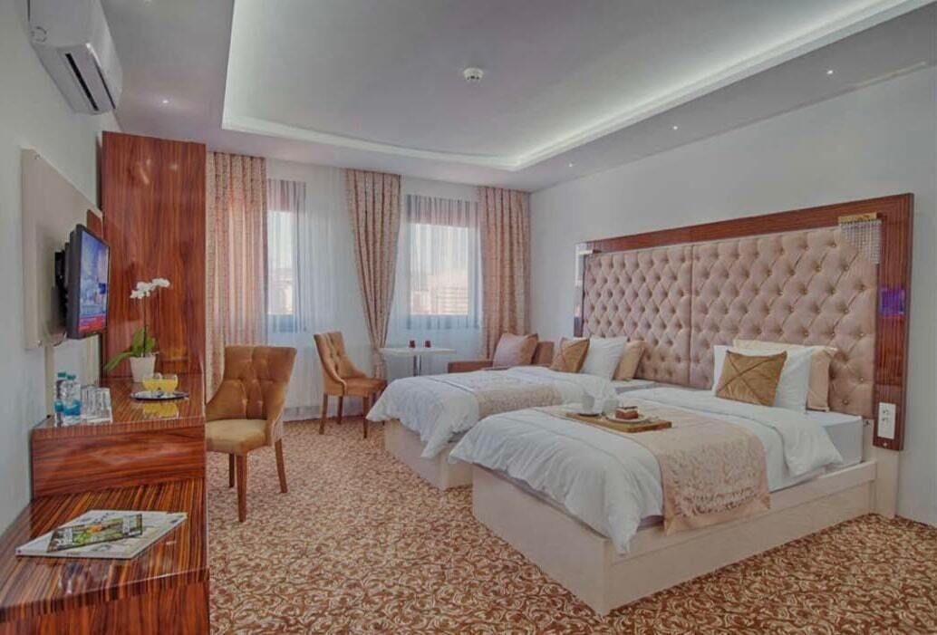 1 bedroom, premium bedding, minibar, in-room safe