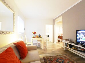 Living area - Vatican & Bike (Rome)