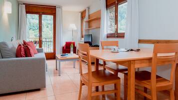 Leilighet, 2 soverom | Spisestue