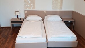 Kamar Double, ensuite