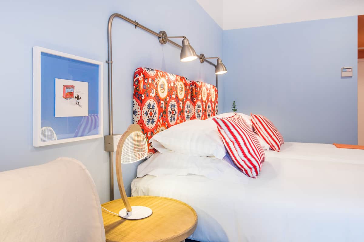In-room safe, desk, soundproofing, free WiFi