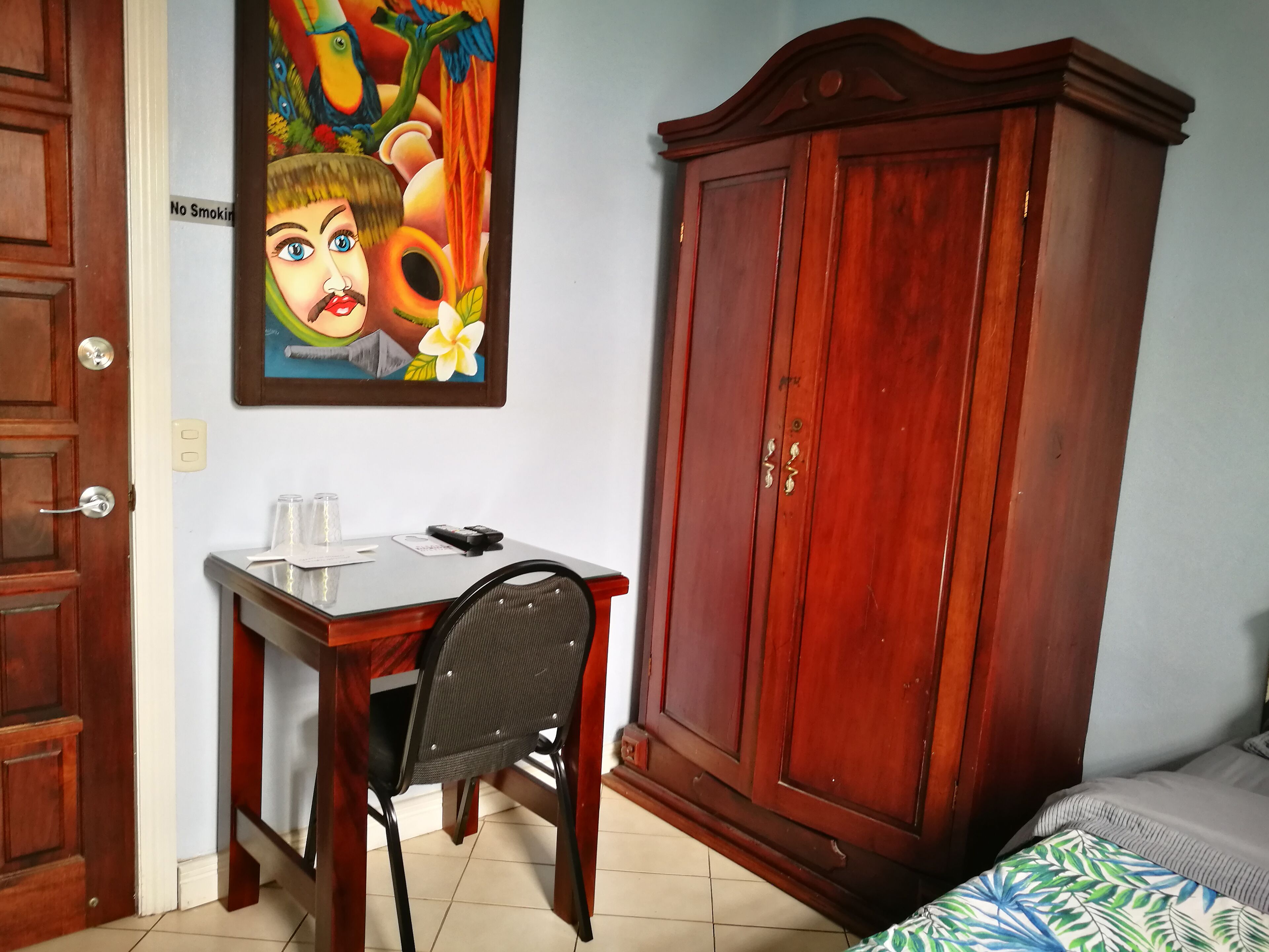 junior suite, 1 queen bed | in-room safe, individually decorated, individually furnished, desk