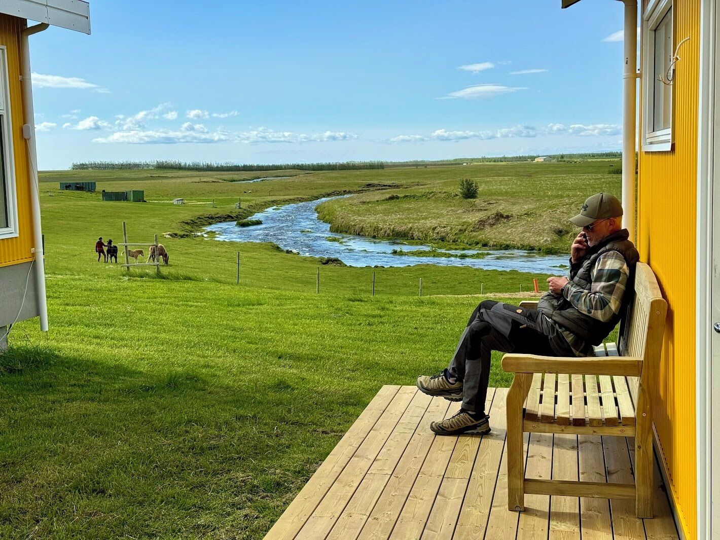 cabin, river view | desk, laptop workspace, free wifi, bed sheets