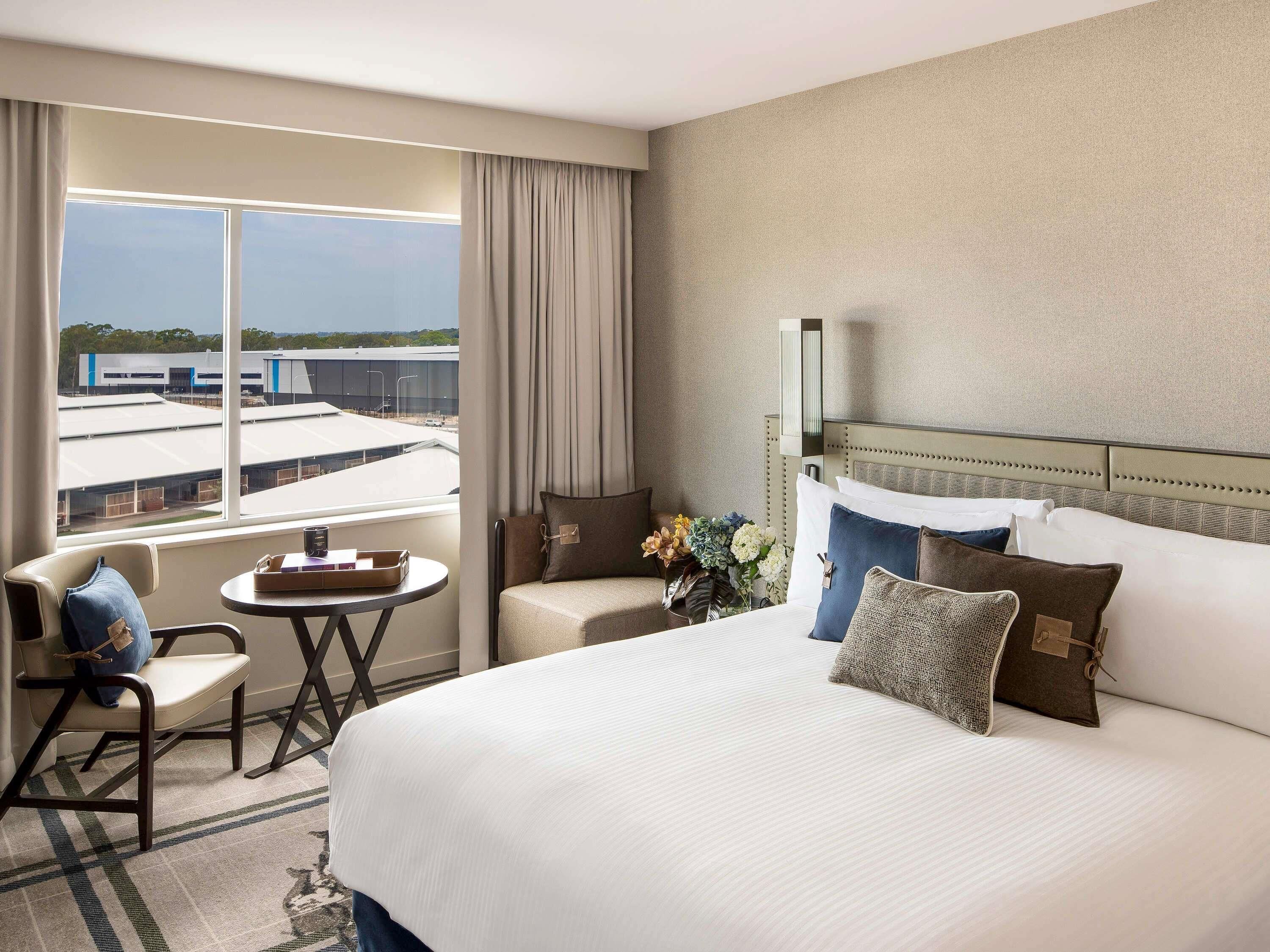 Superior-Zimmer, 1 Queen-Bett | Bettwäsche aus ägyptischer Baumwolle, hochwertige Bettwaren, Minibar