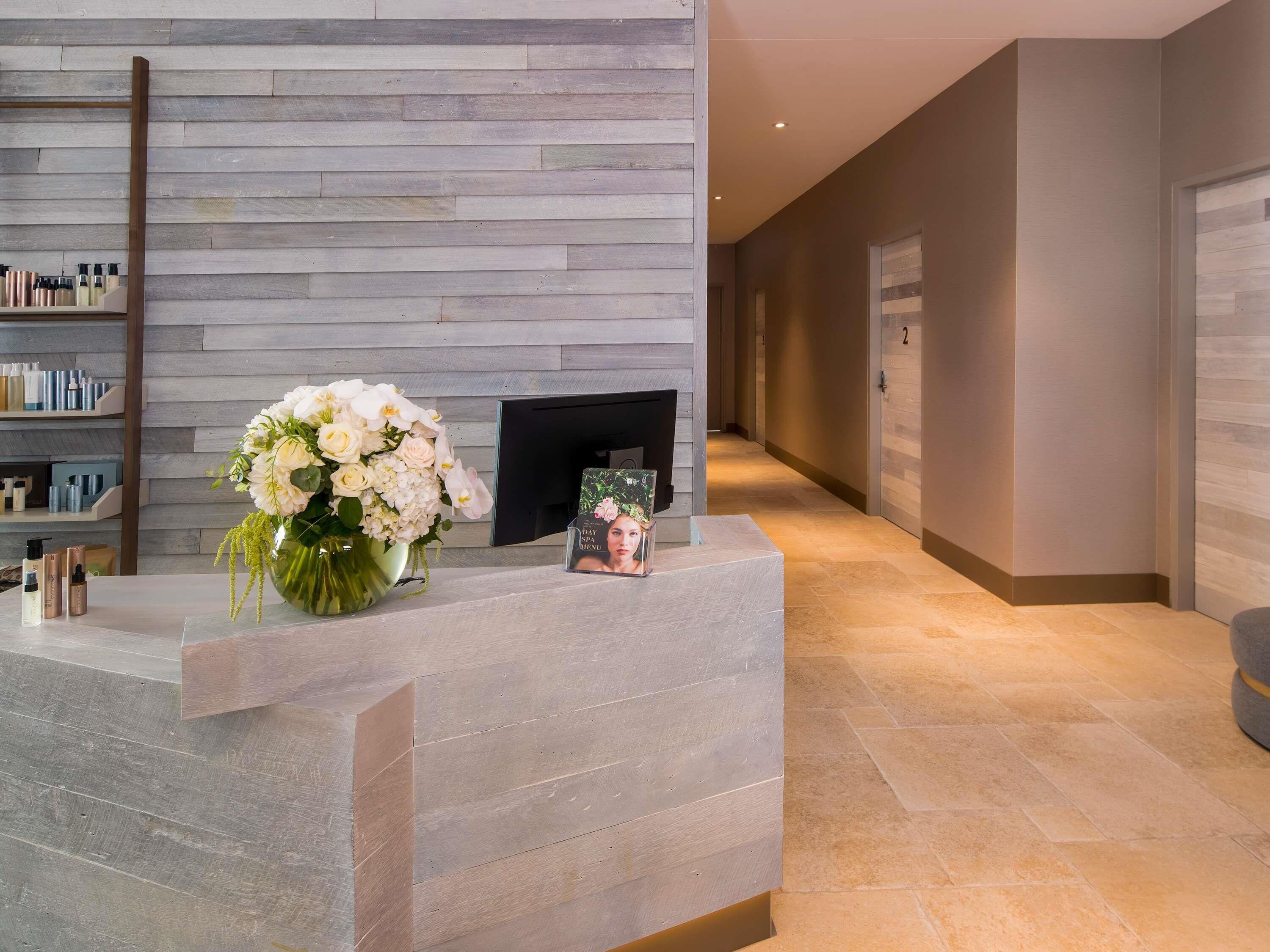 Couples treatment room(s), body treatments, hot stone massages