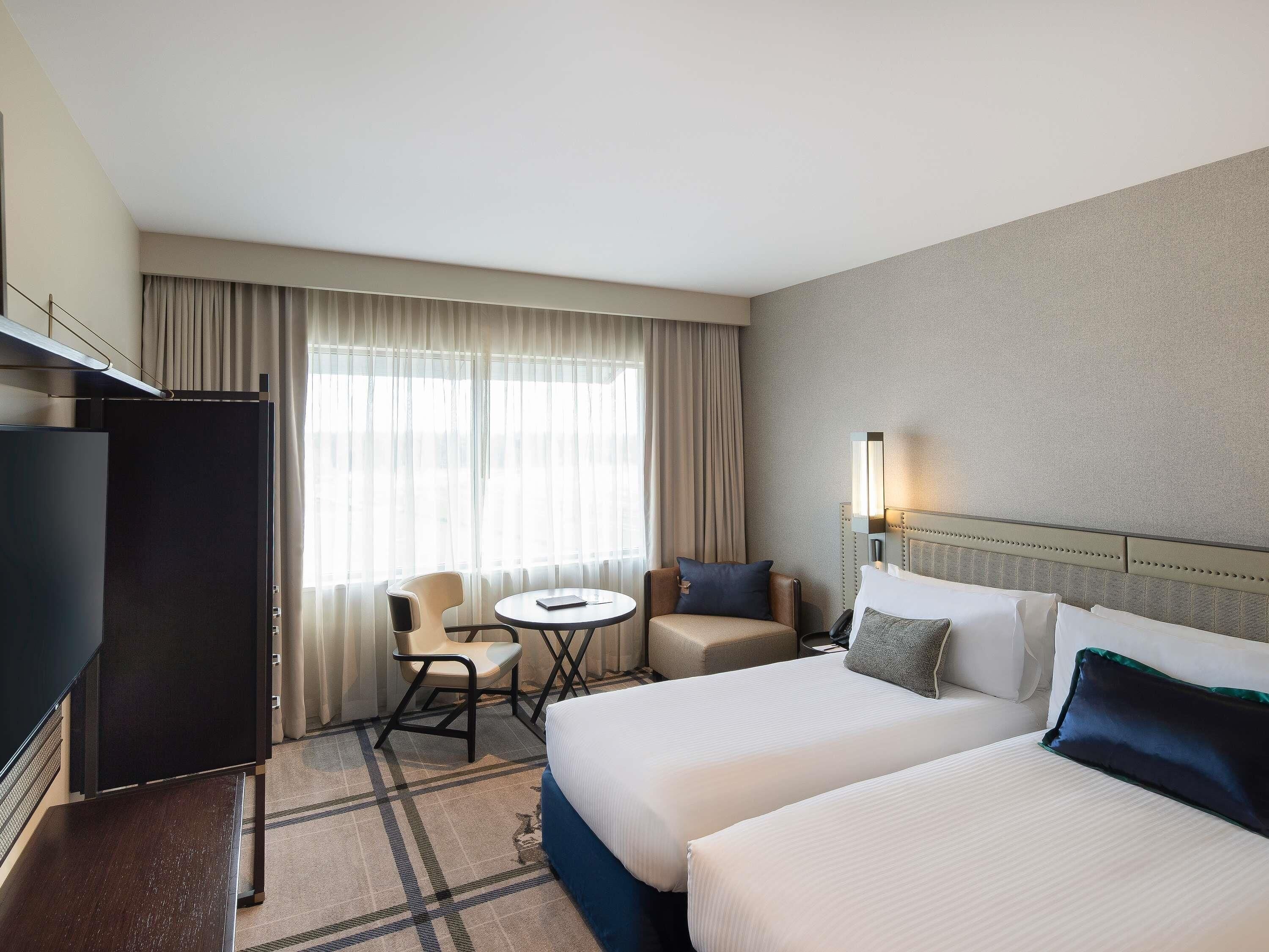 Egyptinpuuvillaiset lakanat, ylelliset vuodevaatteet, minibaari