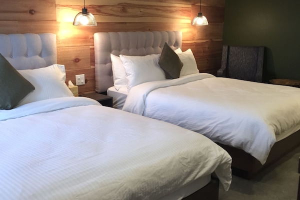 Standard Room, 2 Queen Beds | 1 bedroom, laptop workspace, soundproofing, free WiFi