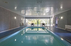 من حمّامات السباحة المغطاة، حمّام سباحة خارجي موسمي