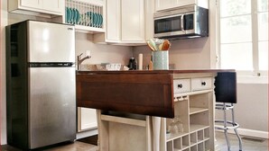 Dining - Arcadia Valley Bungalows (Arcadia)