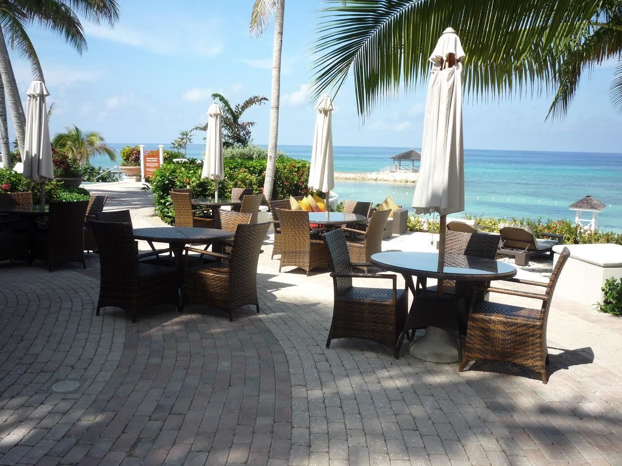 Tempat makan pasangan