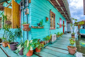 Exterior - Saigon Bay Bed & Breakfast (Bocas del Toro)