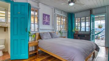 Basic Room | Langsir/tirai gelap terus, Wi-fi percuma, cadar katil