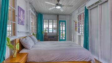 Basic Room | Blackout curtains, free WiFi, bed sheets