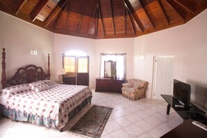 Family Villa, Multiple Bedrooms, Pool Access, Sea Facing | 1 bedroom, in-room safe, desk, iron/ironing board - Sea View Chateau (Montego Bay)