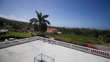 Sun deck
