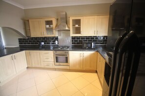 Executive Townhome, 2 Bedrooms, Bathtub | Private kitchen - Summer Breeze Vacation Home (Montego Bay)