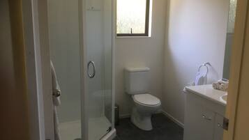 Loft, 2 Bedrooms | Bathroom