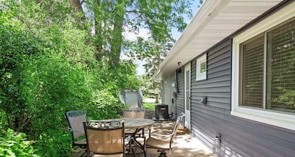 Yksityinen retriitti - lyömätön sijainti. Mega Mall, lentokenttä, alalinjat