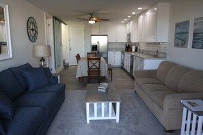 Smart-TV, Kamin, Videospiele, DVD-Player