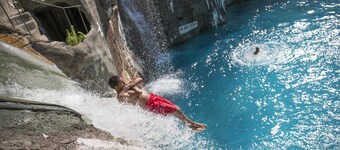 5 grands lacs de feu privés clôturés dans la cour PS4 XBOX 1