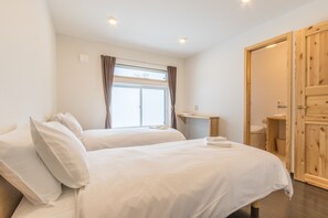 Desk, cribs/infant beds, free WiFi, bed sheets - Lodge Mori Apartments (Kutchan)