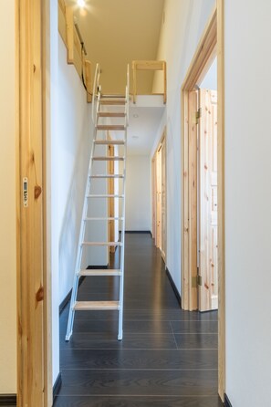 Desk, cribs/infant beds, free WiFi, bed sheets - Lodge Mori Apartments (Kutchan)