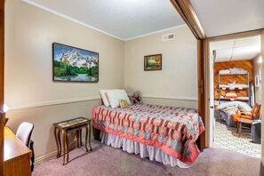 5 bedrooms, desk, iron/ironing board, free WiFi - Private Cabin in Snake Creek Cyn. Midway and Soldier Hollow/Deer Creek (Midway)