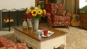 Unclassified image, 3 of 21, button - Pinot Noir Cottage (Lodi)