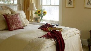 Unclassified image, 5 of 21, button - Pinot Noir Cottage (Lodi)