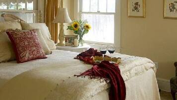 Room, Private Bathroom (The Pinot Noir Cottage) | 2 bedrooms, iron/ironing board, free WiFi, bed sheets