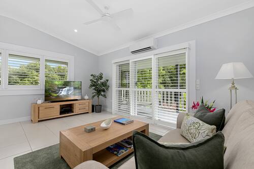 1 bedroom, Egyptian cotton sheets, premium bedding, pillowtop beds