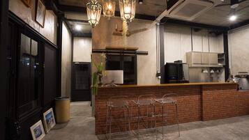 Coffee shop