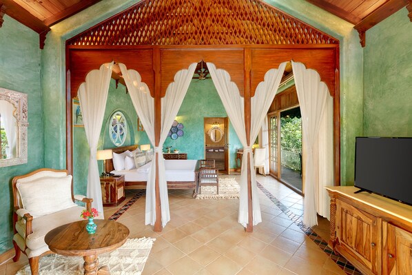 Pool Villa | In-room safe, individually furnished, desk, laptop workspace - Amritara Aura Resort & Spa (Mandrem)