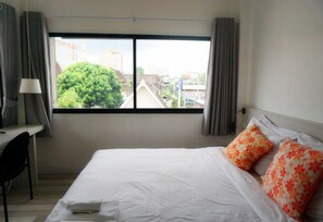 Standard Double Room | In-room safe, free WiFi - 202 House (Chiang Mai)