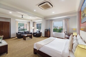 Chambre Premium | Minibar, coffres-forts dans les chambres, bureau, chambres insonorisées