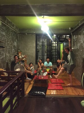 Daily continental breakfast for a fee - Hometown Hostel (Samut Songkhram)