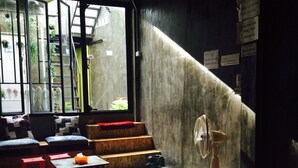 Interior - Hometown Hostel (Samut Songkhram)