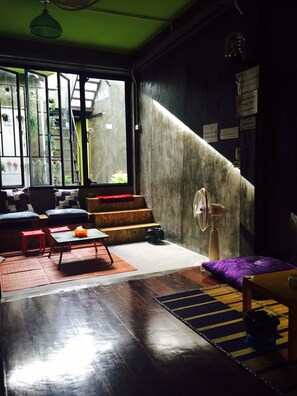 Interior - Hometown Hostel (Samut Songkhram)