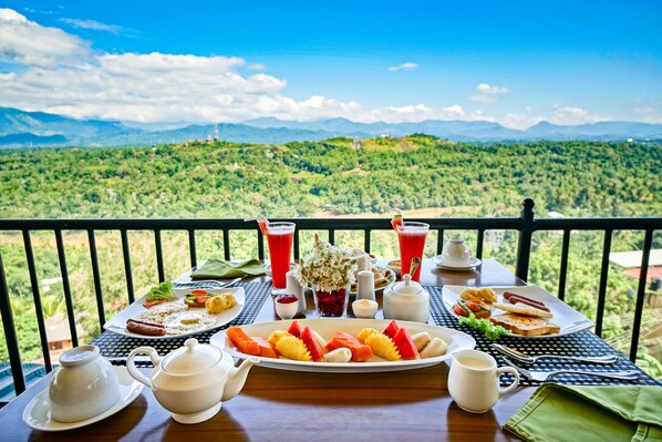 Free continental breakfast - Romance Hills Hotel (Kandy)