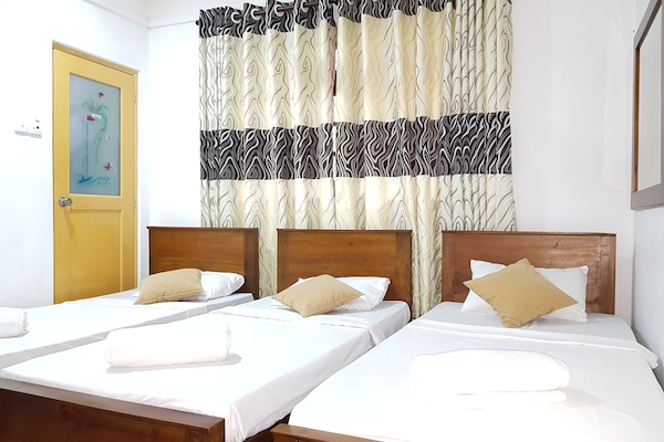 Economy Double or Twin Room, 2 Twin Beds, Mountain View, Garden Area | Desk, soundproofing, free WiFi