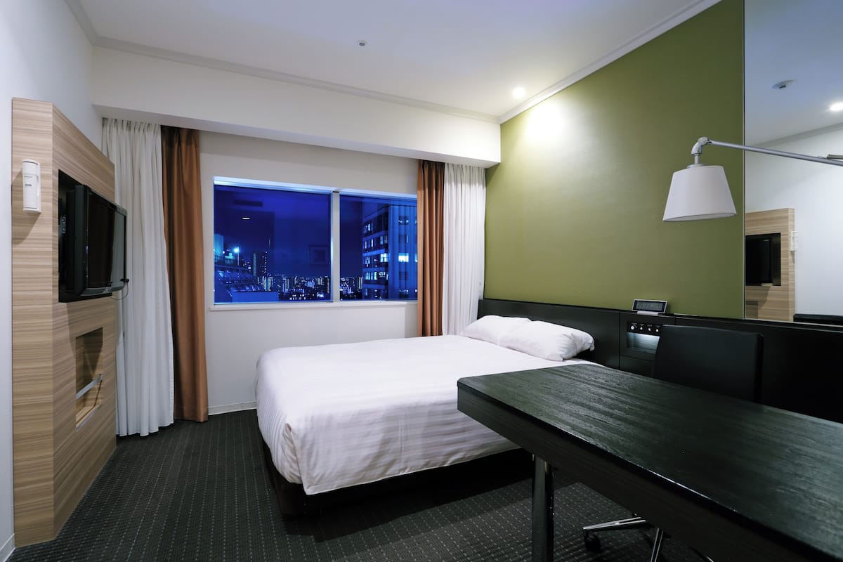 1 Schlafzimmer, Daunenbettdecken, Minibar, Schreibtisch