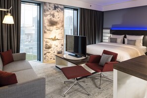 Business Double Room | 1 bedroom, Egyptian cotton sheets, premium bedding, in-room safe - Airport Plaza Hotel Hamburg (Norderstedt)