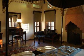 Minibar, coffres-forts dans les chambres, chambres insonorisées