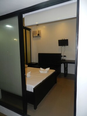 Deluxe Couple Room