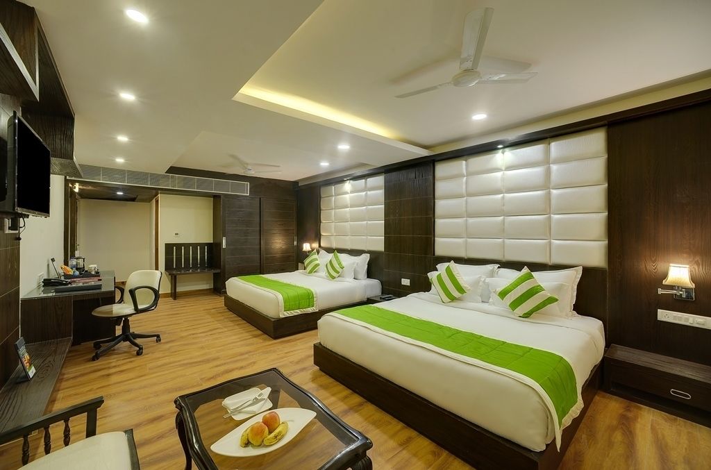 royal family suite | minibar, in-room safe, desk, soundproofing