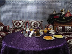 Desayuno continental incluido todos los días